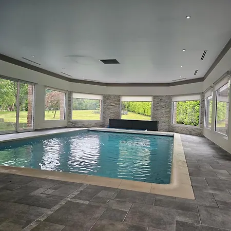Avec Piscine Privee Interieure Chauffee Villa Monchy-Breton