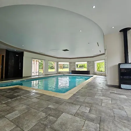 Avec Piscine Privee Interieure Chauffee Villa